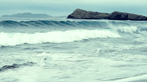 ocean-waves (973K)